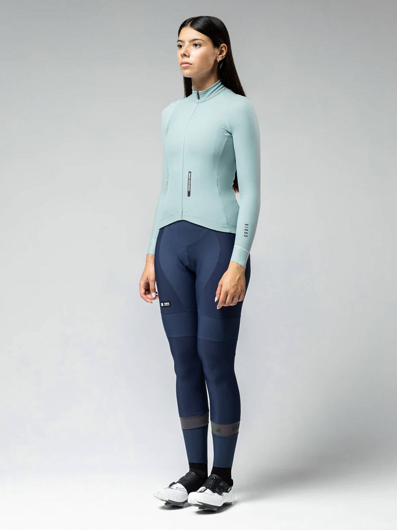Female cyclist in GOBIK Pacer hakone green jersey, offering a refined fit with elastic polyamide fabric.