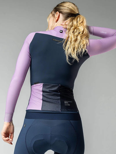 Back view of the HYDER BLEND jersey showcasing the aerodynamic structure and rear mesh pocket for storage.